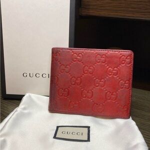 Gucci Red Leather Men’s Wallet *Rare*